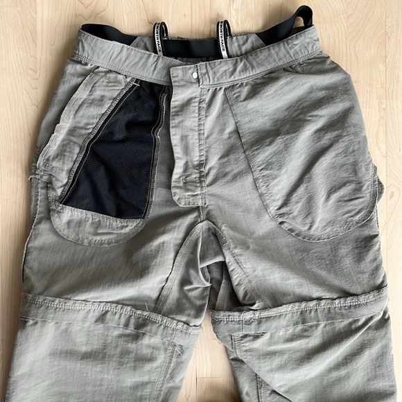 The North Face Zip Off Pants to Shorts - Picture 9 of 15
